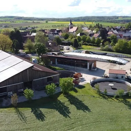 Gast- Und Milchhof Franz Appartement *