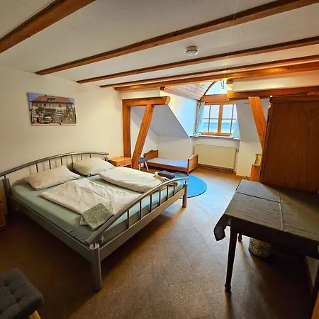 Gast- Und Milchhof Franz *